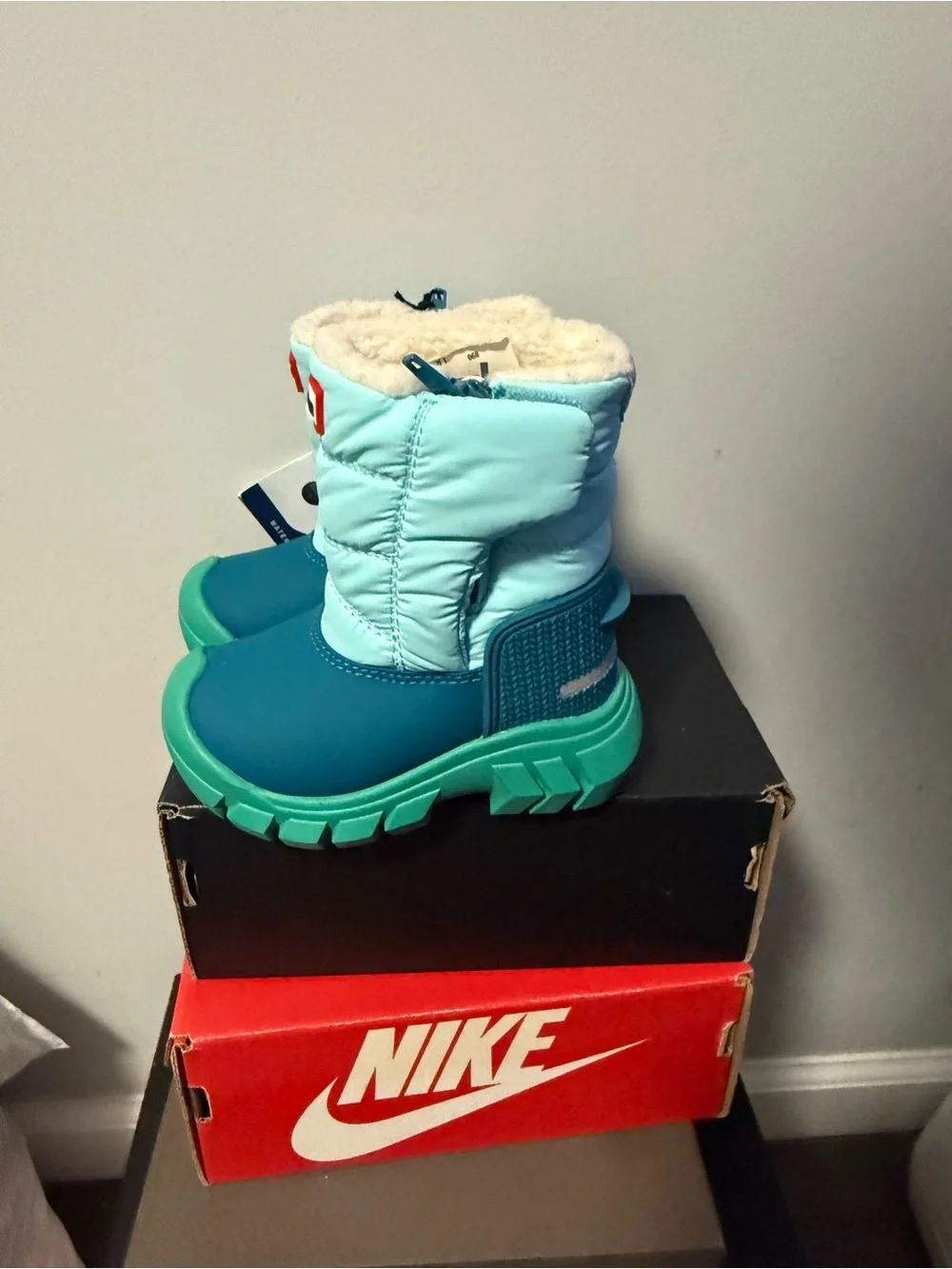 Hunter Kids' Light Blue and Teal Insulated Rain Boots